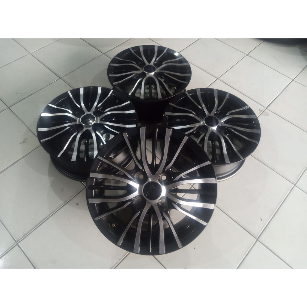 VELG BEKAS COPOTAN MOBIL DAIHATSU SIGRA RING 14 LEBAR 5 INCHI BAUT 4 PCD 100