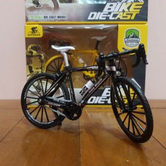 Diecast Sepeda Balap Roadbike Mainan Edukasi Anak