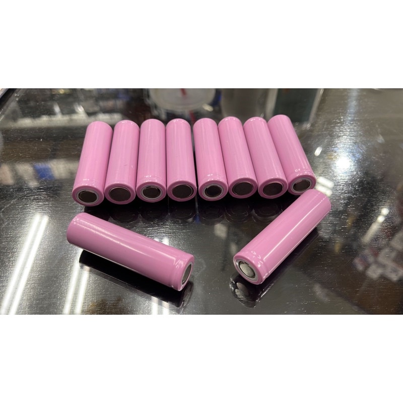 Battery Baterai 18650 3.7V  2500 Mah bisa isi / Cas Ulang Rechargeable Recharger