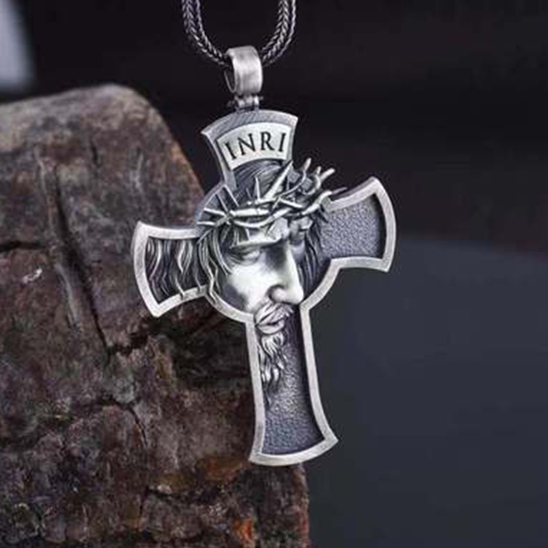 Kalung Desain Salib Yesus Bahan Stainless Steel Untuk Pria