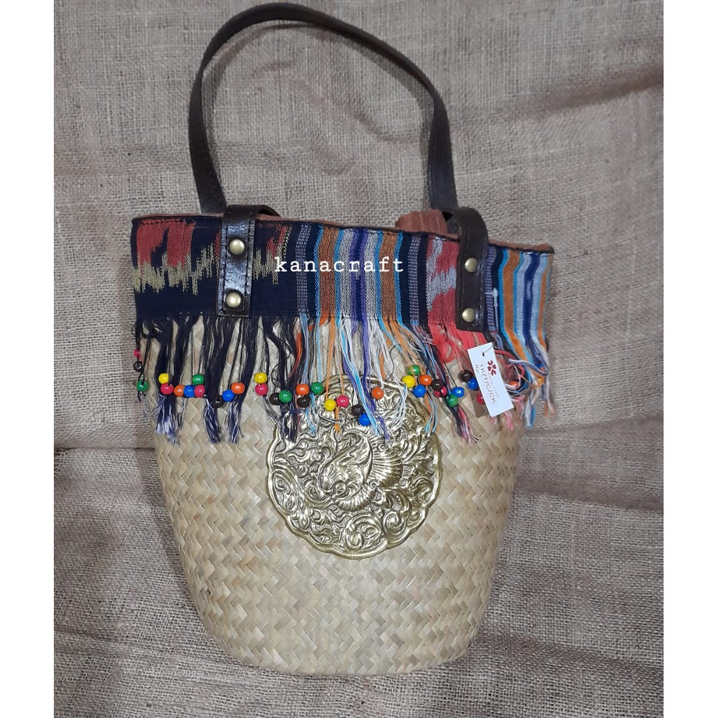

Kana Craft Tas Bemban Manik | Limited Edition