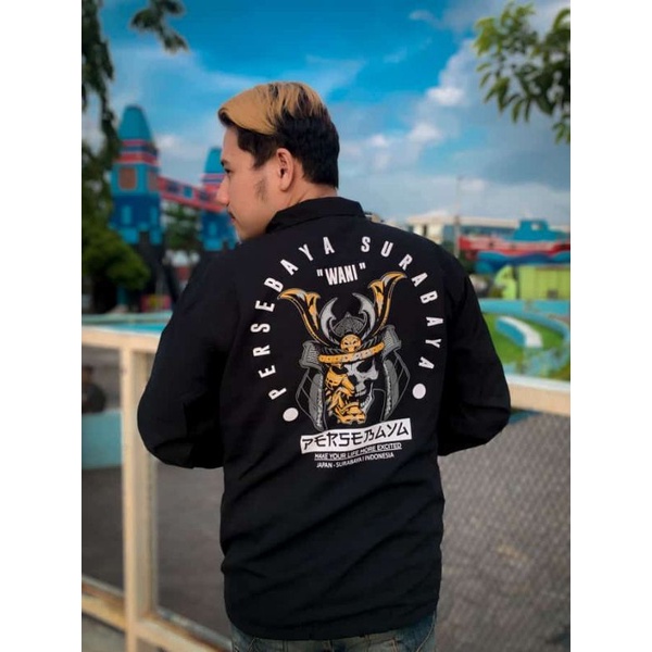 JAKET PERSEBAYA SURABAYA WANI HITAM VERSI JAPAN COACH JACKET