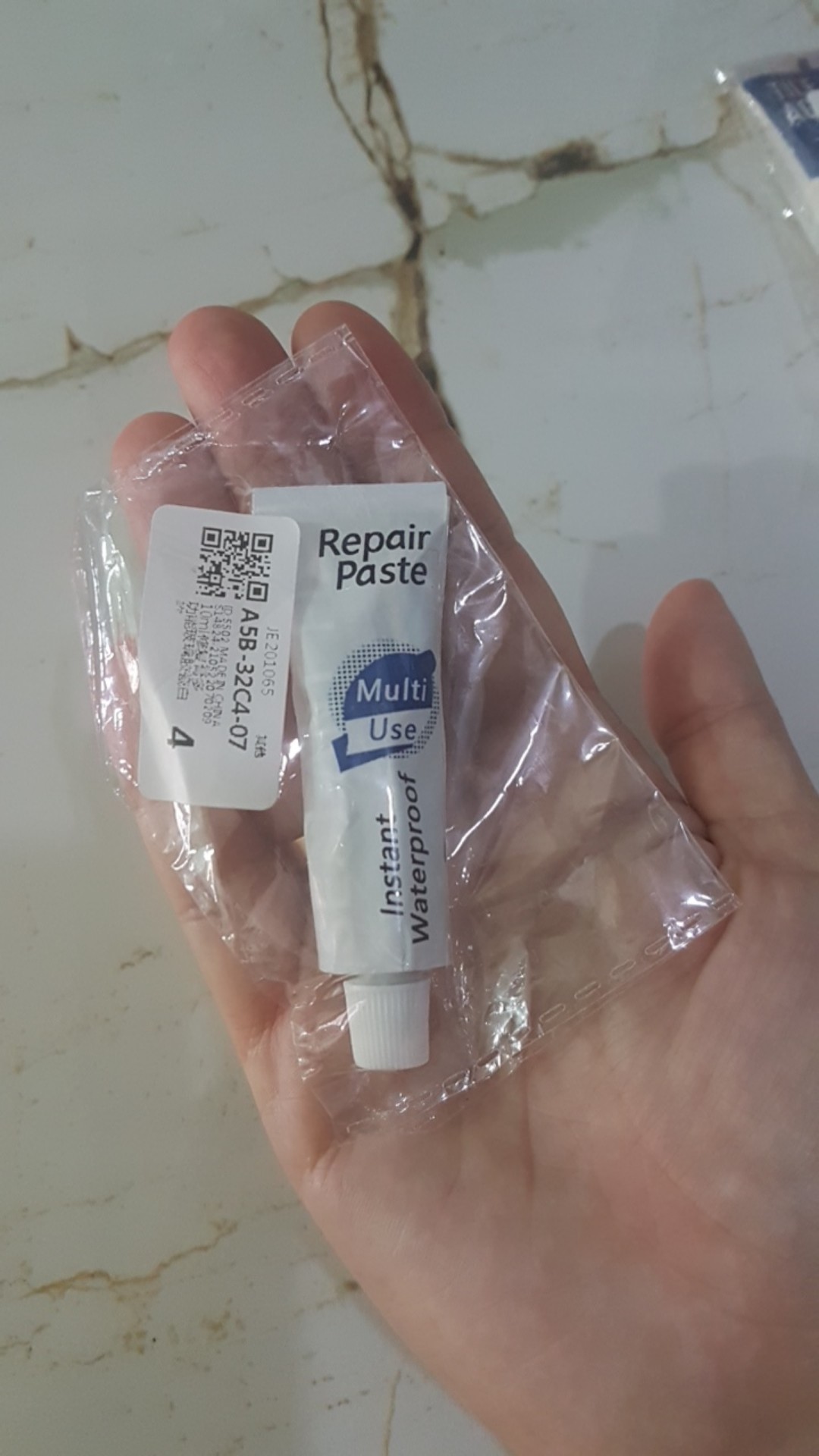 Lem Perekat Instan Multifungsi Anti Air / Bocor Untuk Reparasi Handphone / Kaca / Dinding