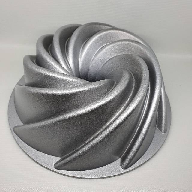 Flower Bundt Pan / baking pan / loyang kue tanpa sambungan