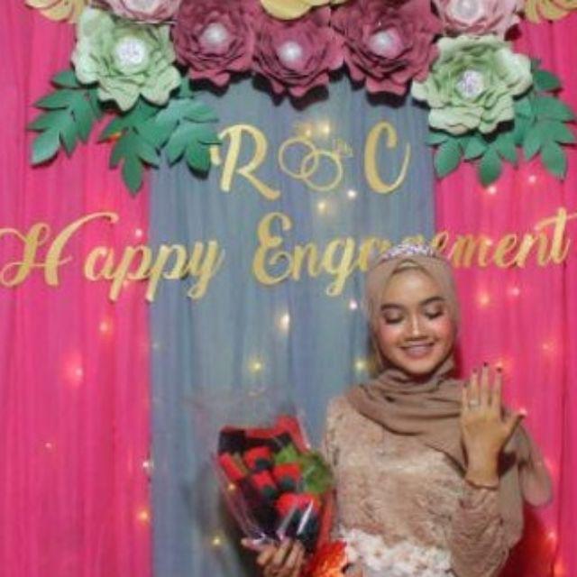 Tulisan Happy Engagement Nama Pasangan Shopee Indonesia