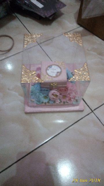 Box Cincin/ Box Perhiasan/ Kotak Lamaran/ Kotak Hantaran/ Box Cincin Pink