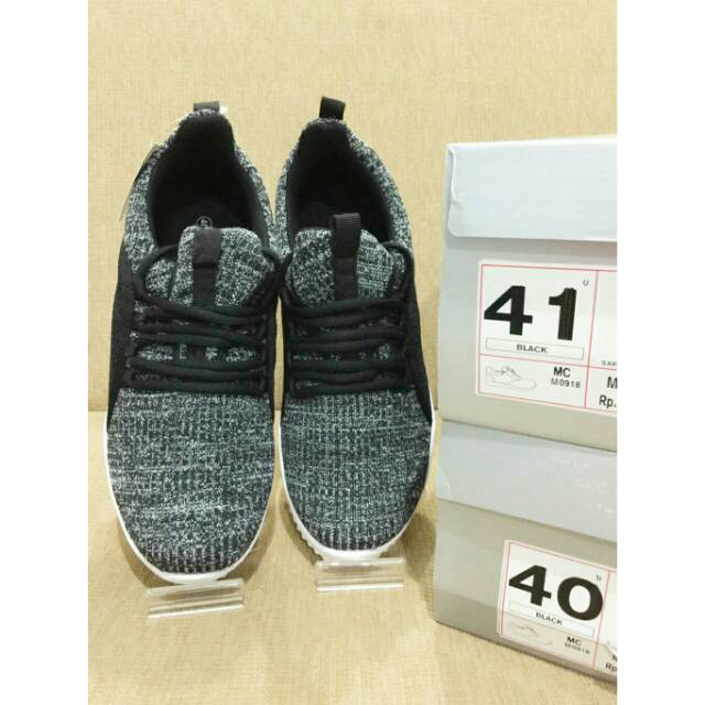 Sepatu sneakers pria dewasa merk Fladeo brand Matahari