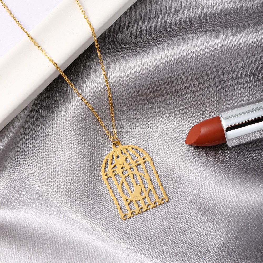 Simple Daisy Pendants Necklaces Women Man Charm Collar Jewelry Korean Design Romantic Choker S73