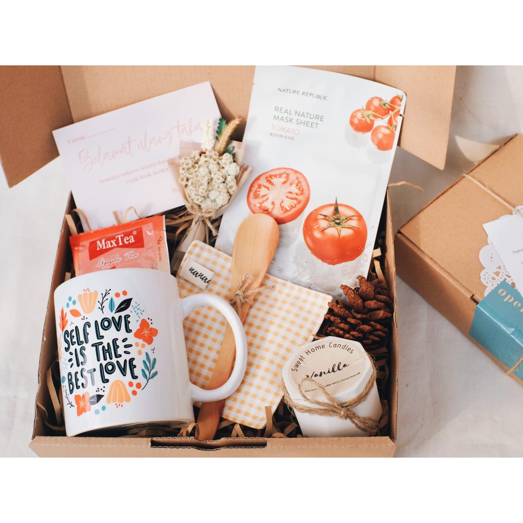 

HAMPERS ME TIME GIFT BOX KADO VALENTINE TAHUN BARU WISUDA ULANG TAHUN ANNIVERSARY SELF REWARD