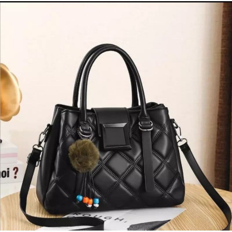 tas selempang wanita kerja/ tas undangan simple