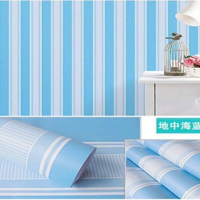 Wallpaper dinding salur biru