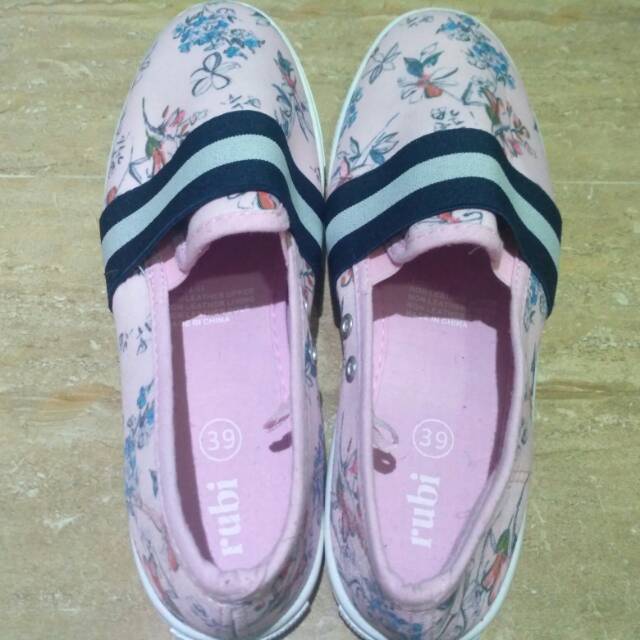 SEPATU RUBI SLIP ON PINK FLOWER ORIGINAL