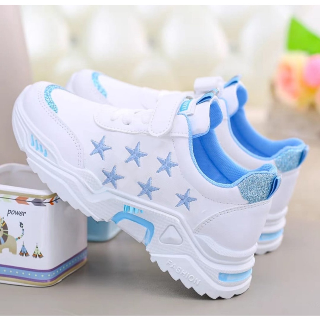 DCAL SEPATU SNEAKERS ANAK BM505