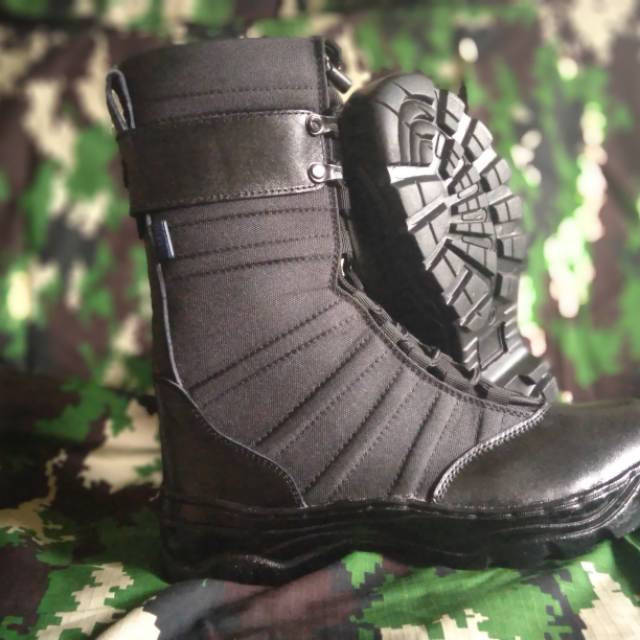 Sepatu pdl ninja titans replika.,murah