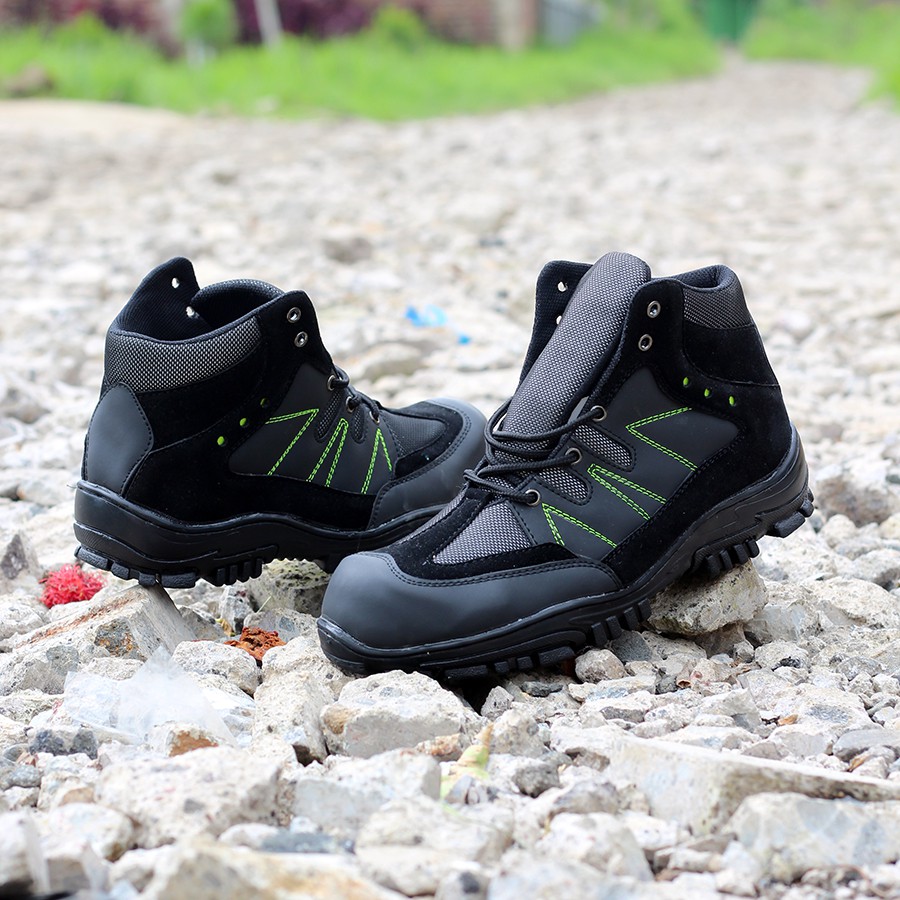 Sepatu gunung Sepatu Pria Crocodile Maung Boots Safety Hiking Ujung Besi Working