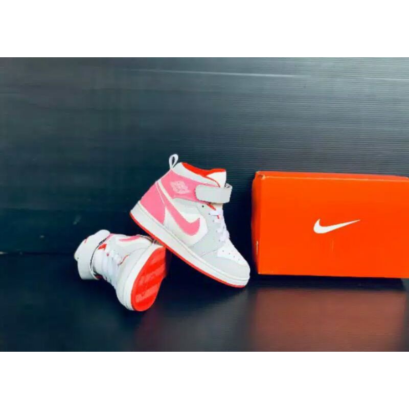 nike jordan kids/sepatu import/sneakers/boots/sepatu cowok cewek/terbaru/terlaris/termurah