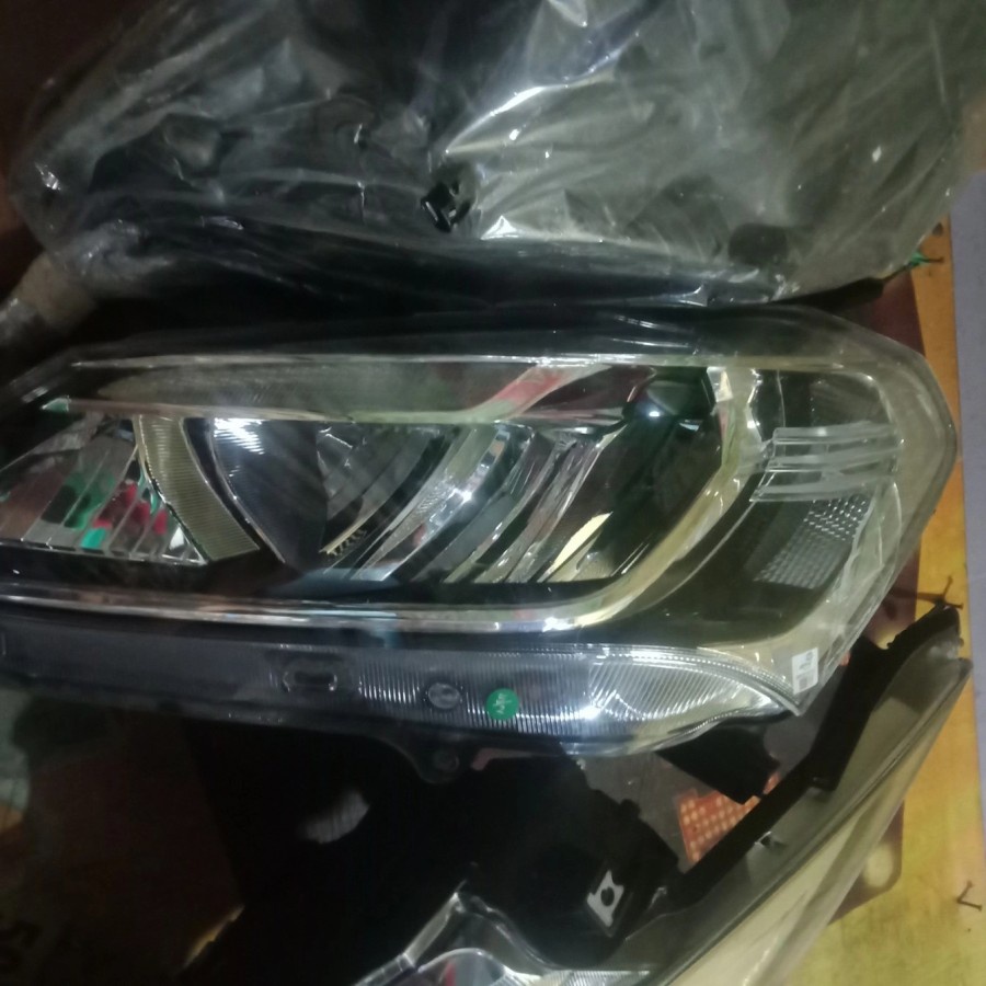 headlamp lampu depan Daihatsu sirion 2018 2019 2020