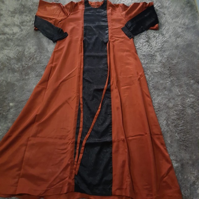 Gamis bata hitam