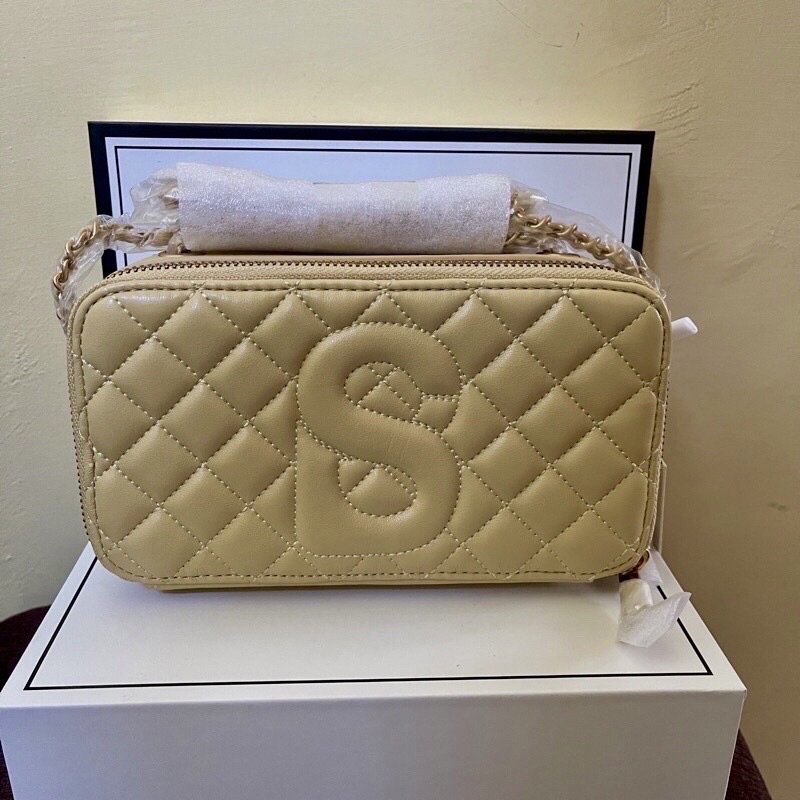 Buttonscarves Audrey Canvas Bag, Izzy Totebag, Izzy Wallet, Yura Bag - Izzy Brown Wall Terlaris