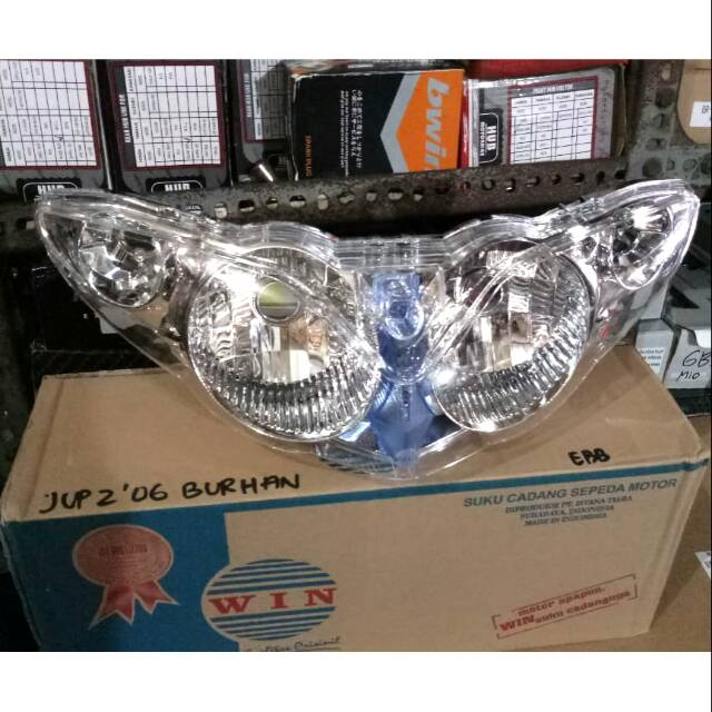 REFLEKTOR LAMPU DEPAN JUPITER Z / 2006  ( Merk. WIN )