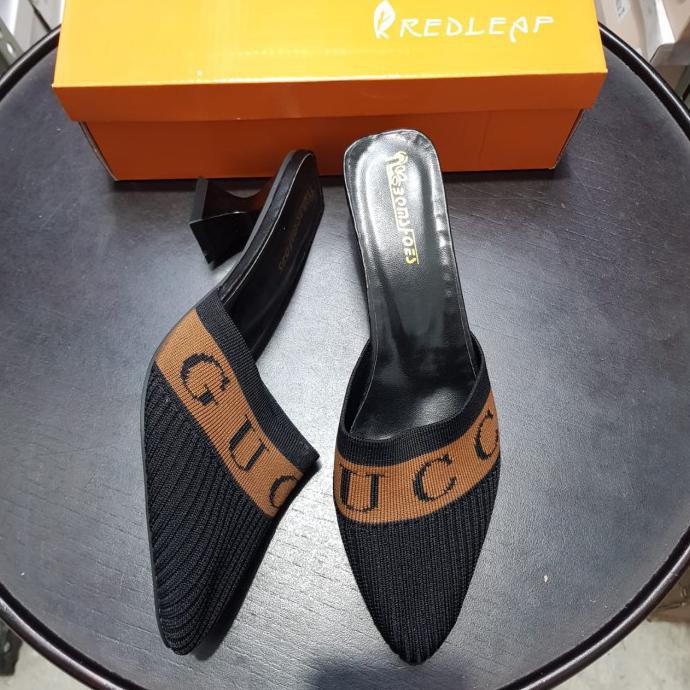 Ss0337 Sepatu Wanita Gucci Knitted Closed Toe Heels - Hitam, 36 Conakryolshop