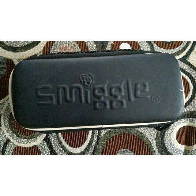 

Smiggle Pencil Case