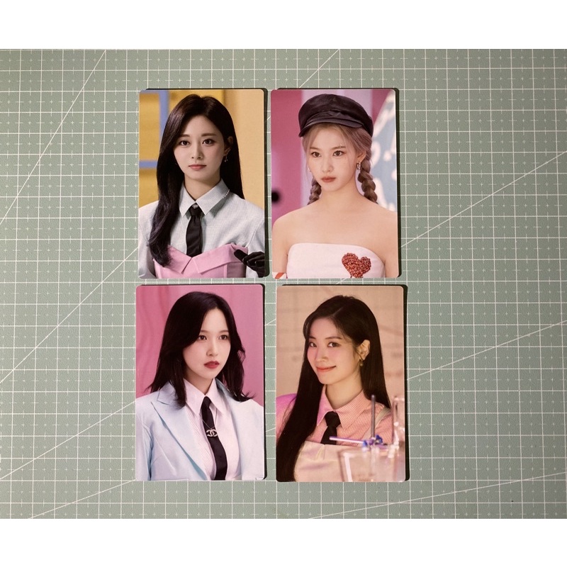 TWICE PHOTOCARD MONOGRAPH FORMULA OF LOVE SANA MINA DAHYUN TZUYU