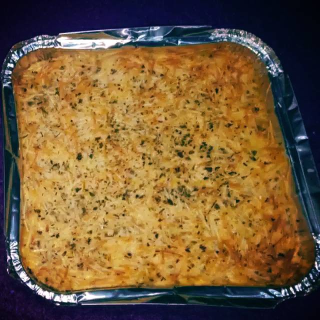 

melted cheese makaroni