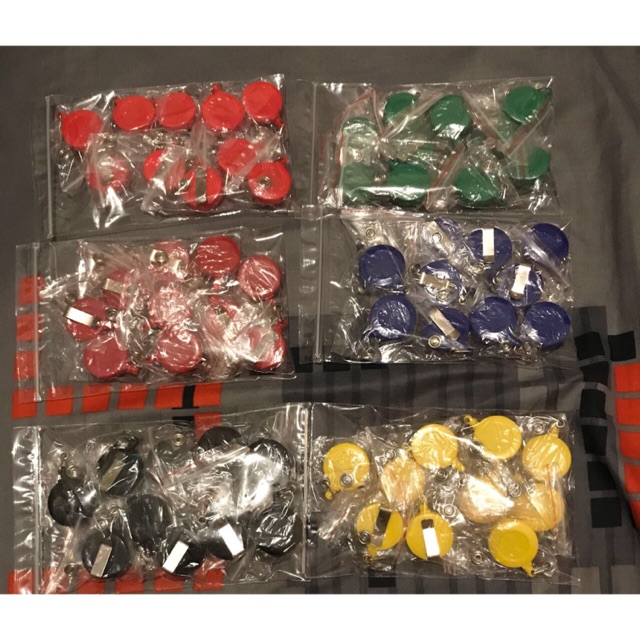 

Yoyo Roll ID Card name tag Hanger