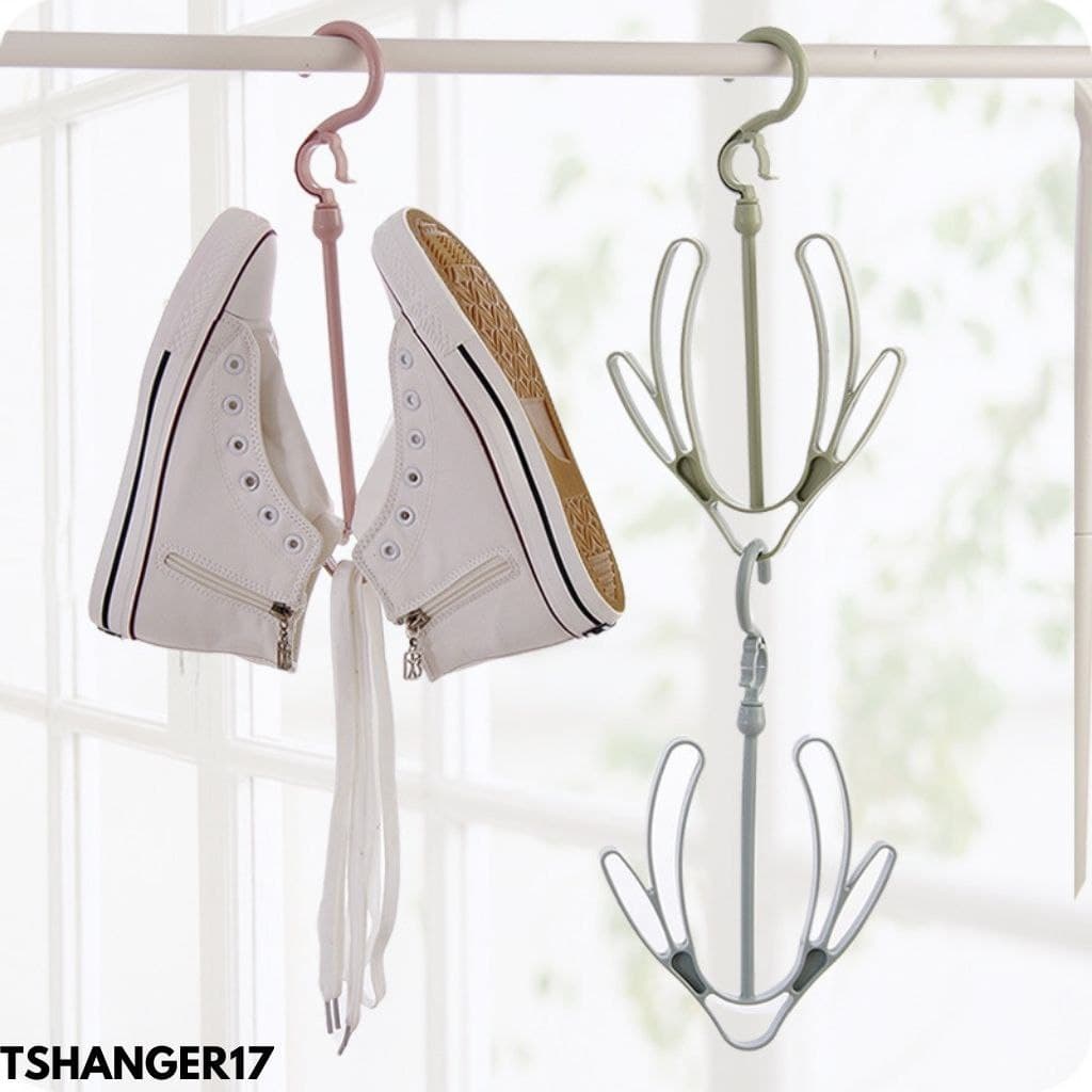 HANGER MODEL UNIK GANTUNGAN KOKOH BERGUNA UNTUK MENGGANTUNG SEPATU MAUPUN SANDAL KEPALA GANTUNGAN BERPUTAR 360 DERAJAT TSHANGER17