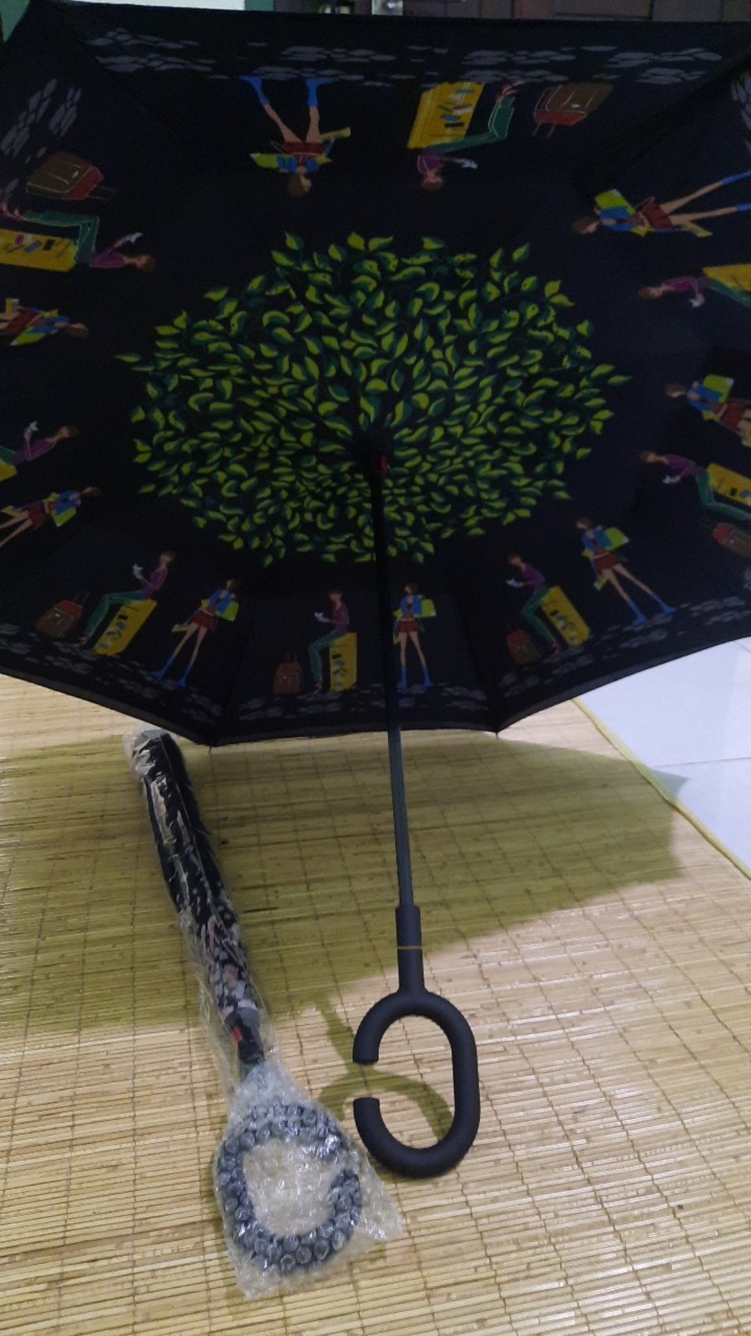 Payung Terbalik/ Reverse Kazbrella Kembang Gagang C