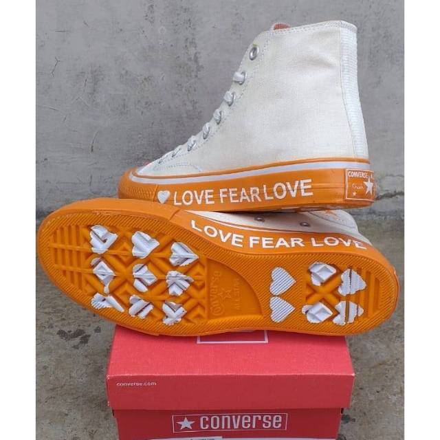 converse orange sole