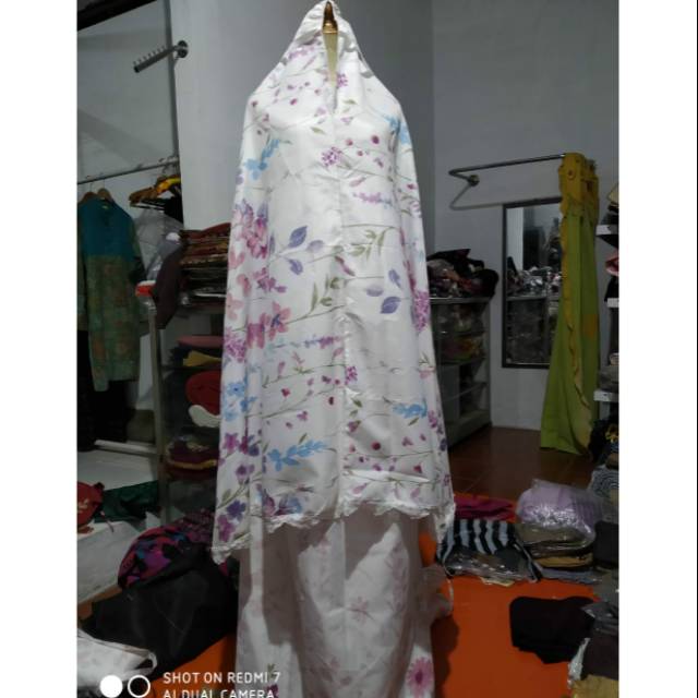 Mukena Parasit Travelling / Rukuh / Hijab / Alat Sholat / Perlengkapan Sholat