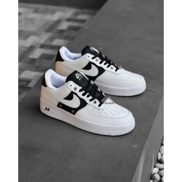 Nike Air Force 1 Snap Button