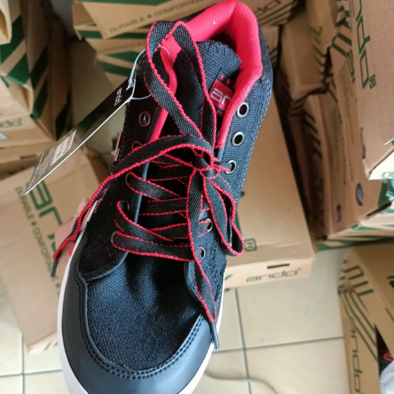 SEPATU SEKOLAH/SEPATU LAKI LAKI/ANDO