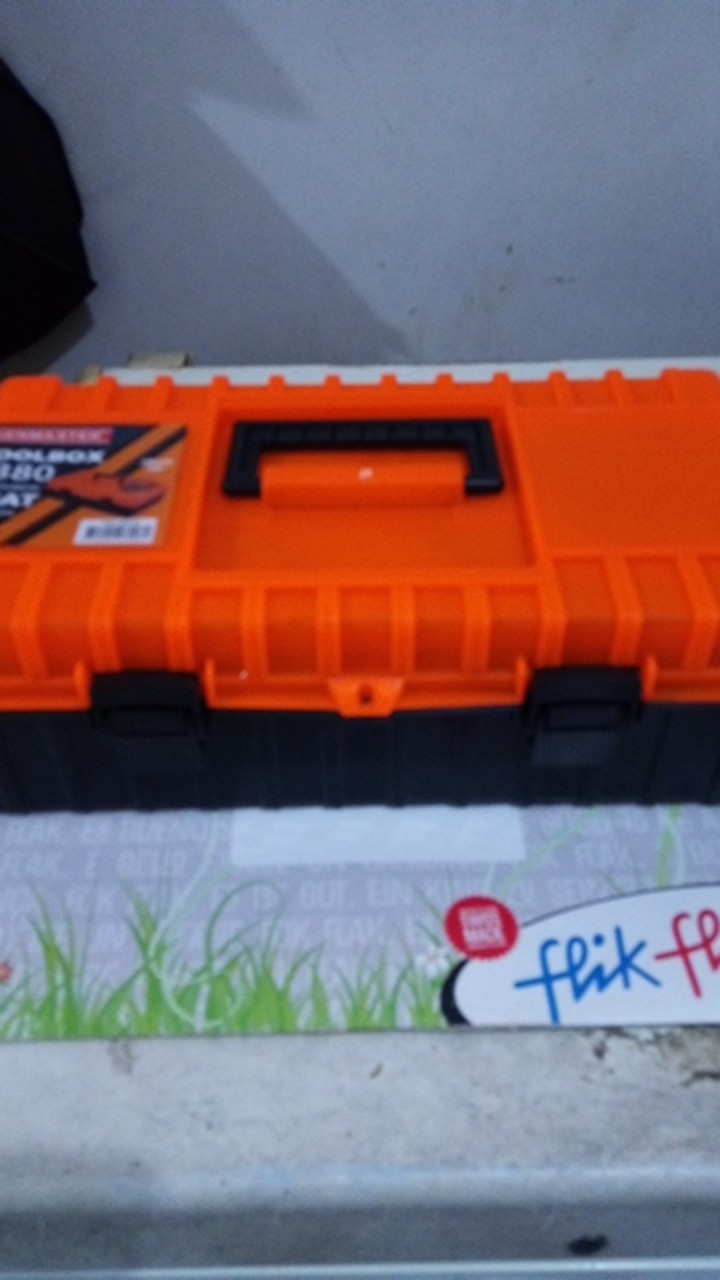 Kenmaster Toolbox B380 (37 × 19 X 13)