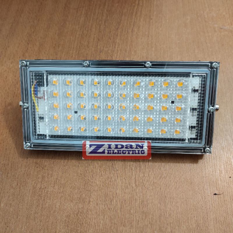 Lampu Sorot Led 50W RGB / Lampu Tembak Led 50W RGB / Flood Light Led 50W RGB