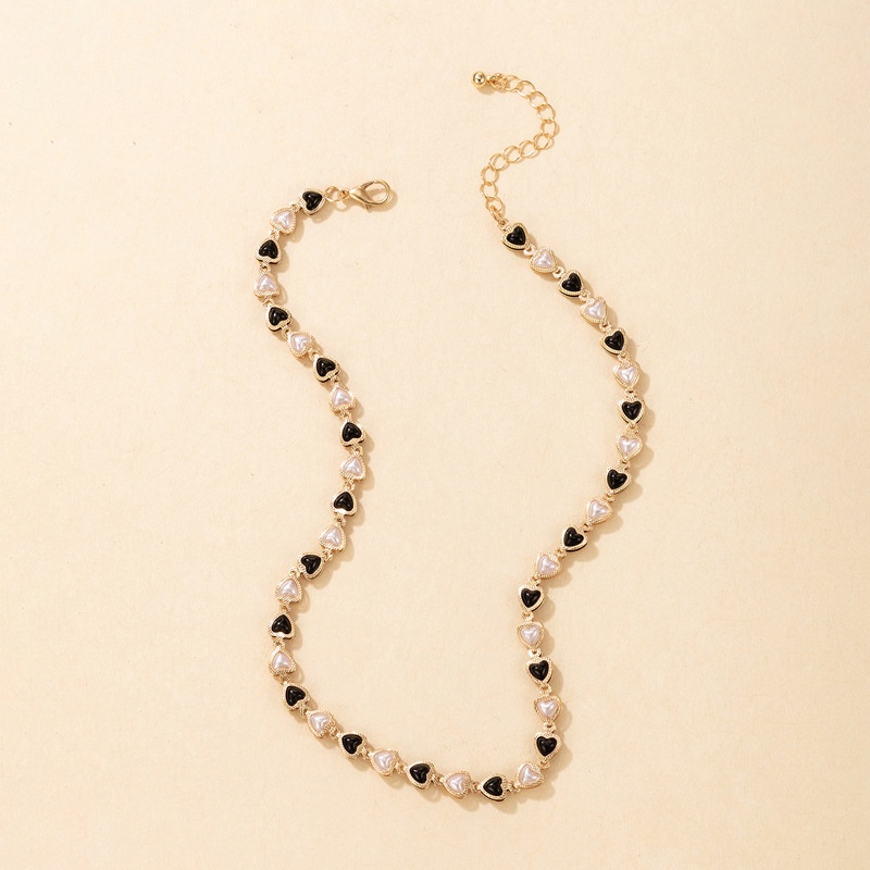Kalung Rantai Klavikula Bentuk Hati Geometris Warna Hitam Dan Putih