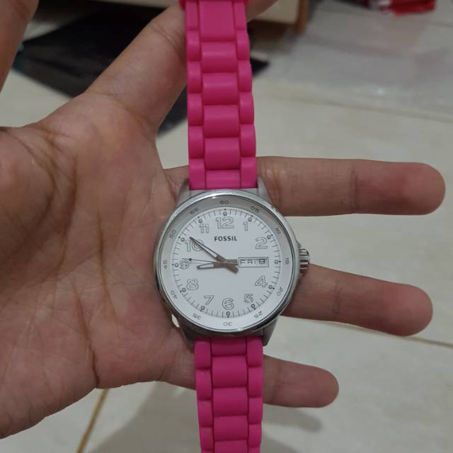 Jam tangan preloved fossil rubber