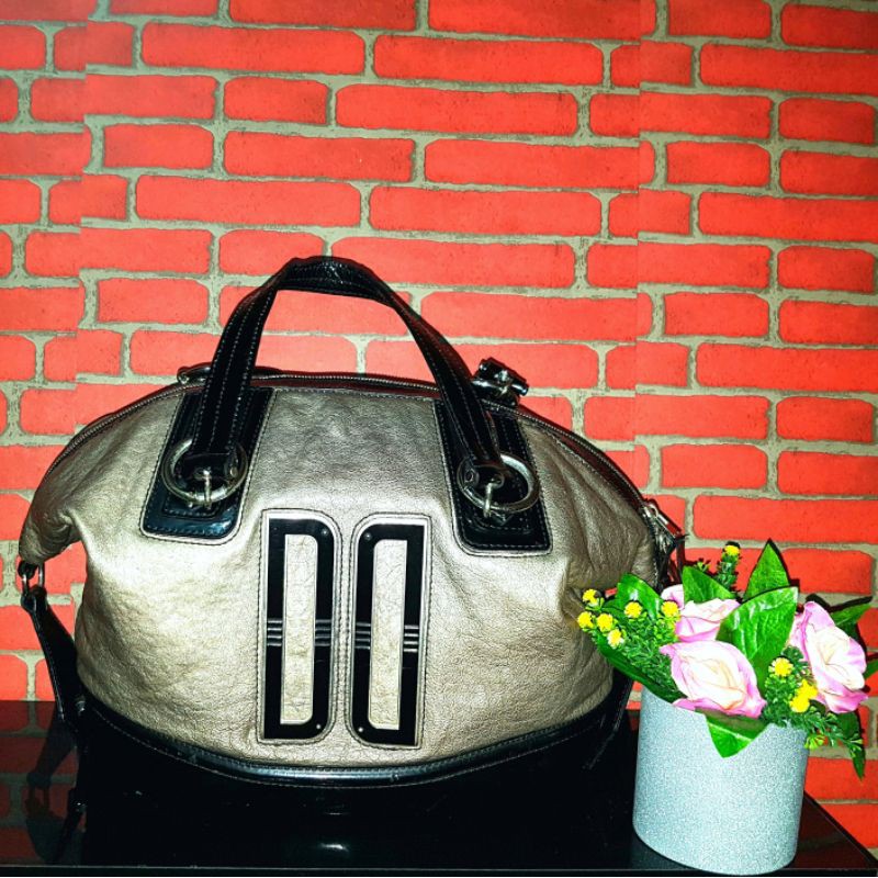 Preloved Tas Daks London