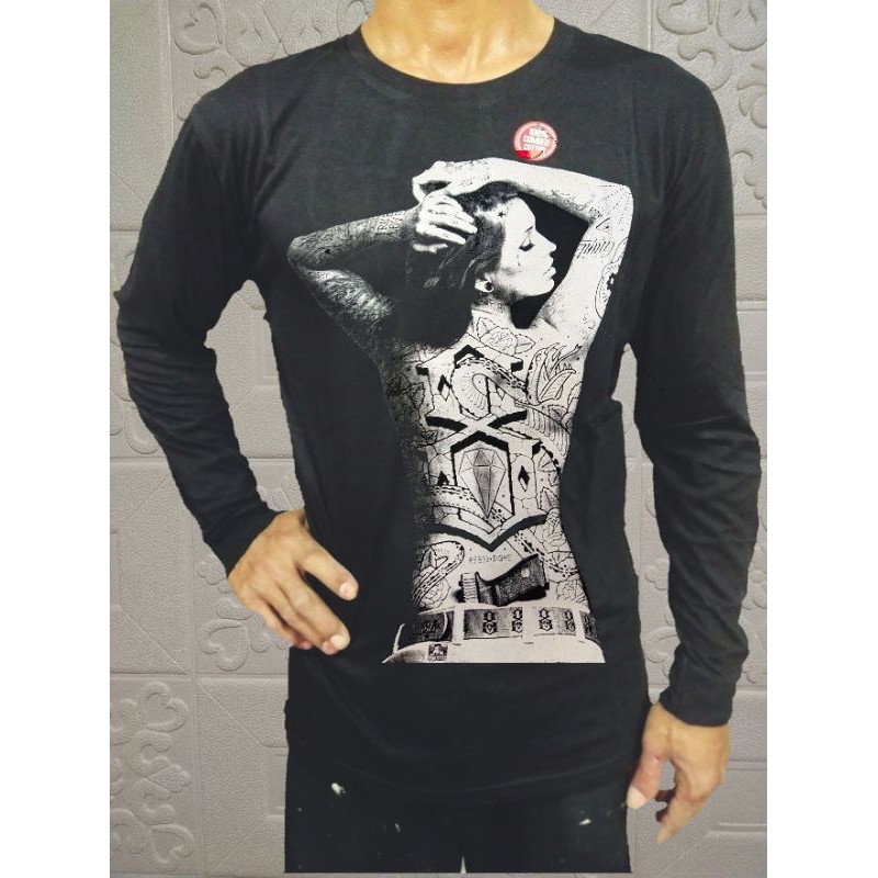 Kaos distro cewek bertato lenganpanjang / kaos cewek bertato / kaos Gambar cewek bertato / kaos tato