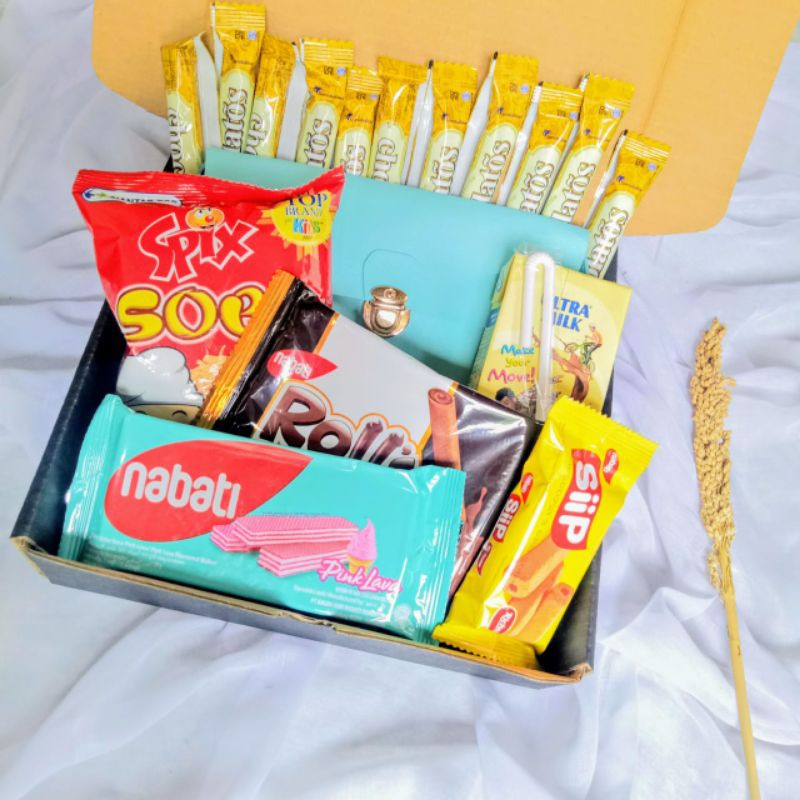 

Snack Box Hamper Snack Hadiah Untuk Cowok Kado Untuk Cewek