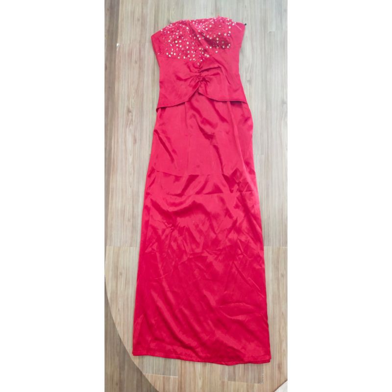 gaun pesta preloved bagus / gaun pesta second murah / gaun pesta merah 046