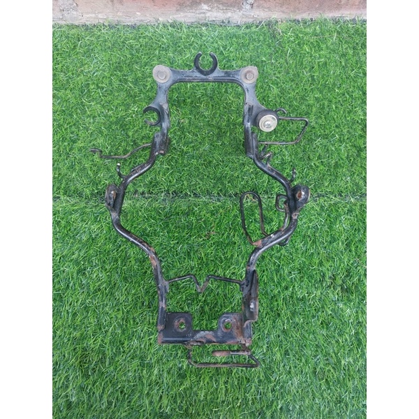 bracket dudukan lampu depan headlamp yamaha byson original