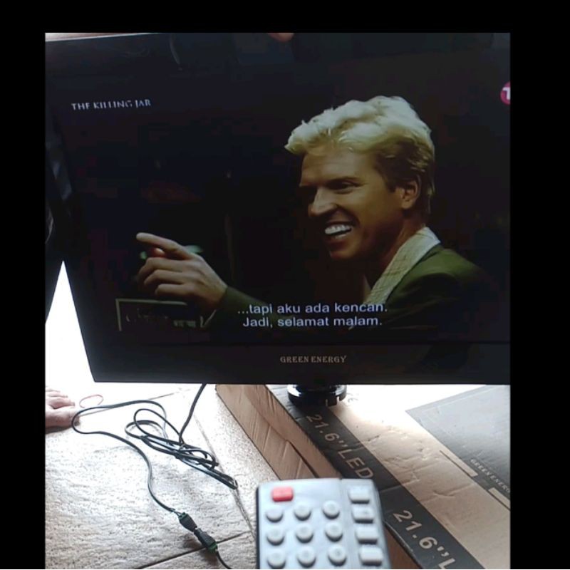 TV LED 21.6 inch DC / AC & Built-in Receiver C Band