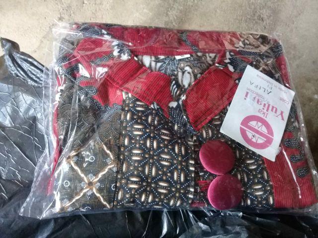 Atasan Batik Wanita Seragam Batik