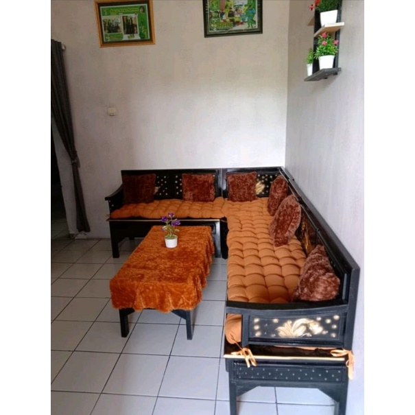 SET ALAS KURSI KAYU JATI / KURSI RUANG TAMU / BANTAL EMPUK