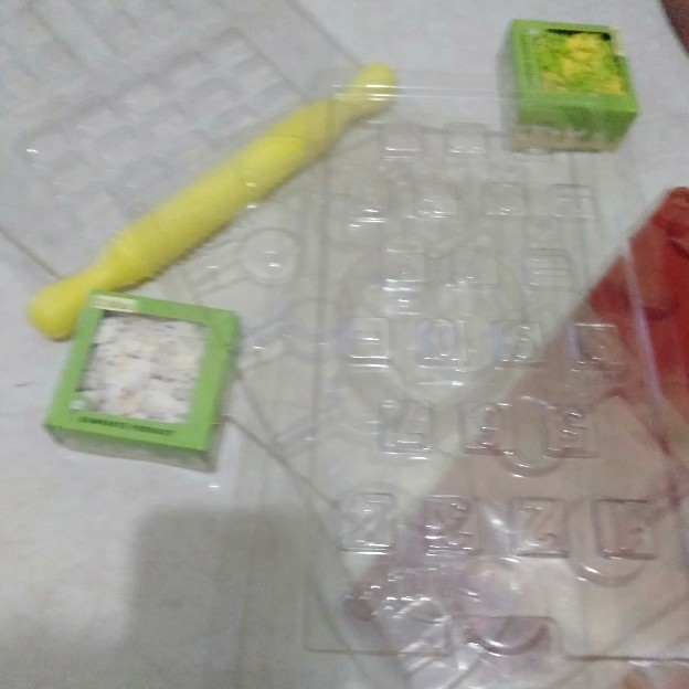 Rolling Nastar Garis Bahan Plastik