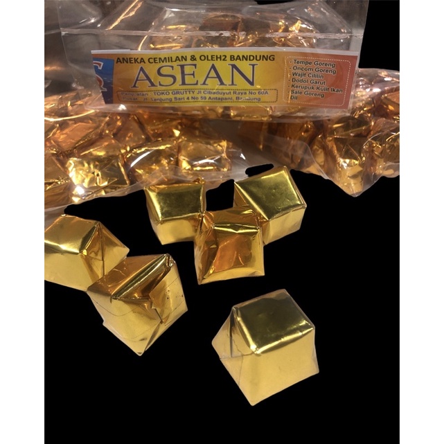 

Coklat Piramid
