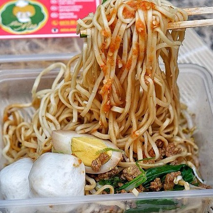 

Mie Sehat Ayam Bakso Miss Mee Noodles Matang Siap Makan HALAL